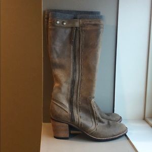 Fossil Heeled Boots
